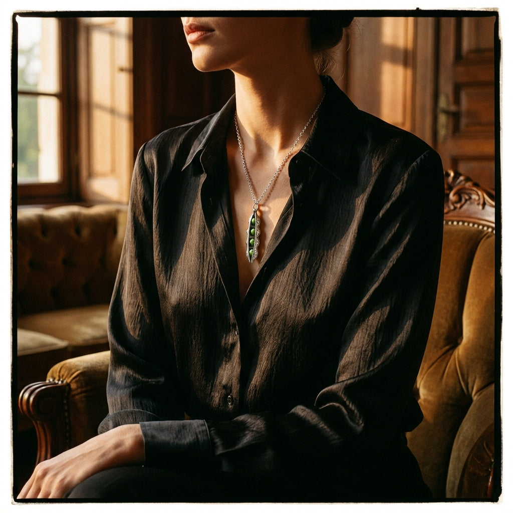 Vintage Cute Green Food Pea Pod Pendant Long Chain Necklace - Lifestyle 3