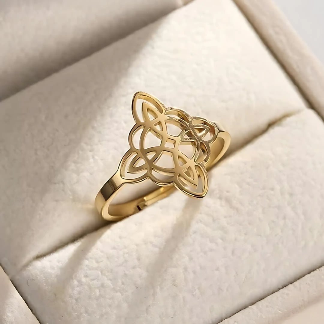 KnotHex™ - Adjustable Ring With Witch’s Knot Symbol - Sphere Standouts