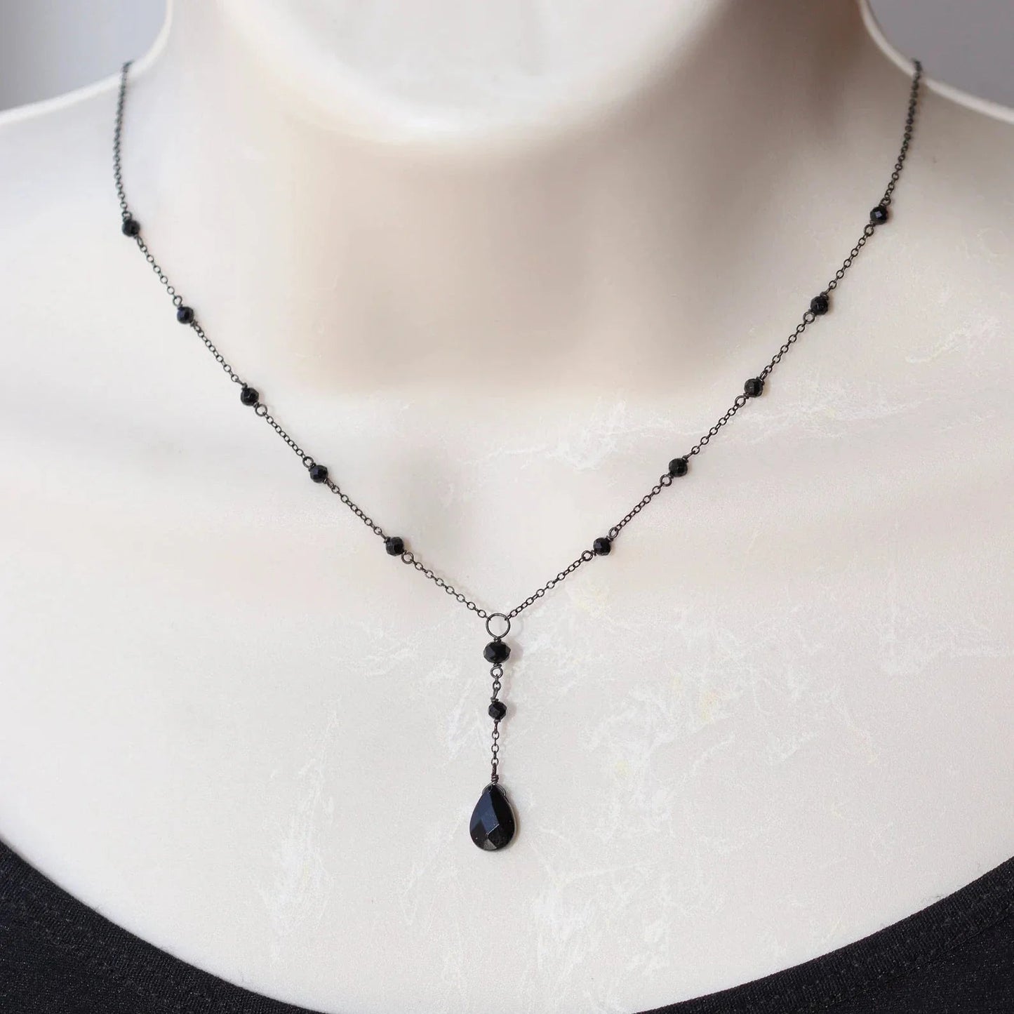 Obsidian Pearl Pendant Necklace - Sphere Standouts