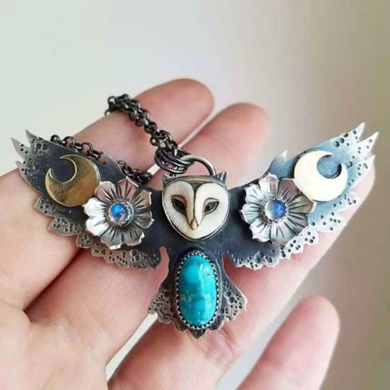 Vintage Playful Cute Owl Animal Necklace — vintage necklace for women