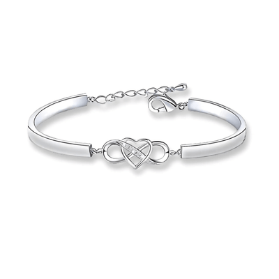 True Bond Infinity Heart Bracelet - Sphere Standouts