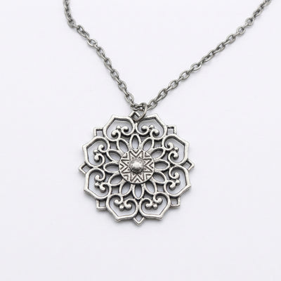Fashion Simple Vintage Antique Bronze Color Flower Pendant Necklace
