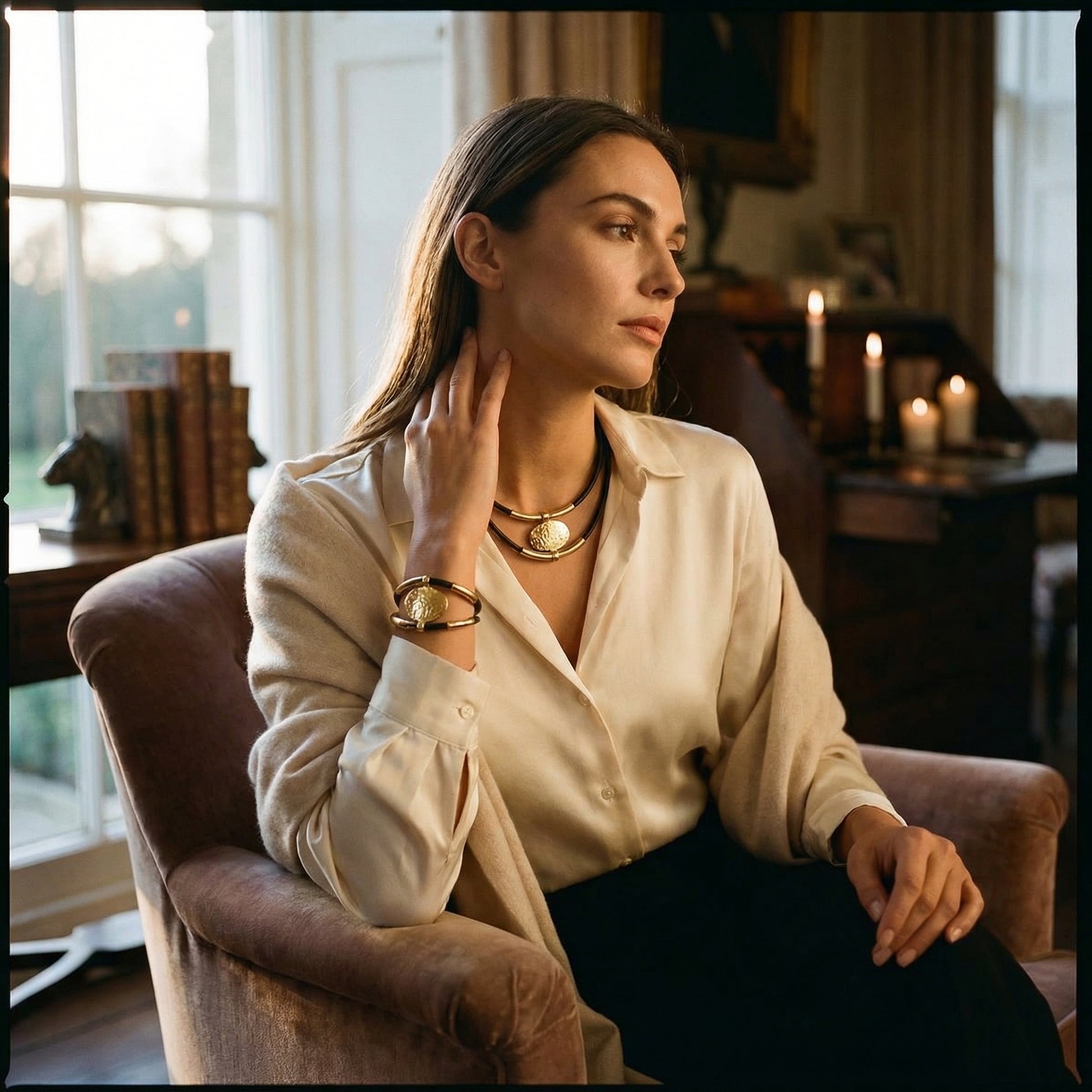 Vintage Oval Metal Faux Leather Necklace - Lifestyle 3