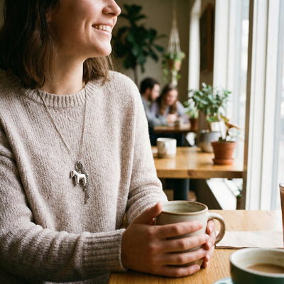 Minar INS Fashion Smooth Surface Horse Chain Tassel Pendant Necklace - Lifestyle 2