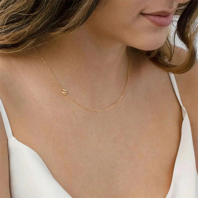 Personalized Necklace with Initials Lateral — close-up detail view