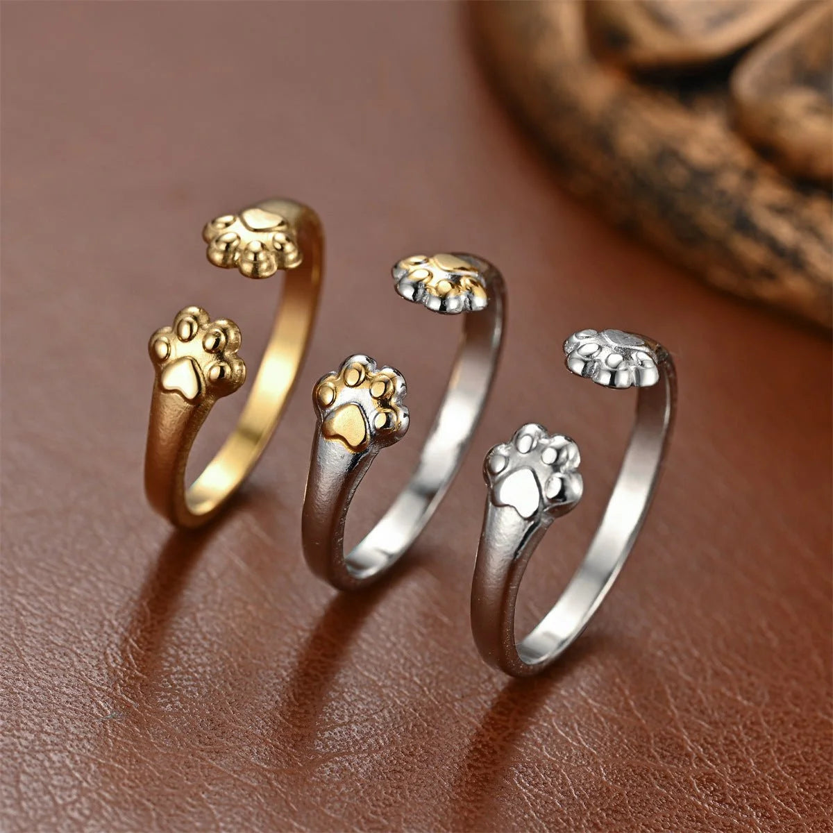 Cat Paw Ring - Sphere Standouts