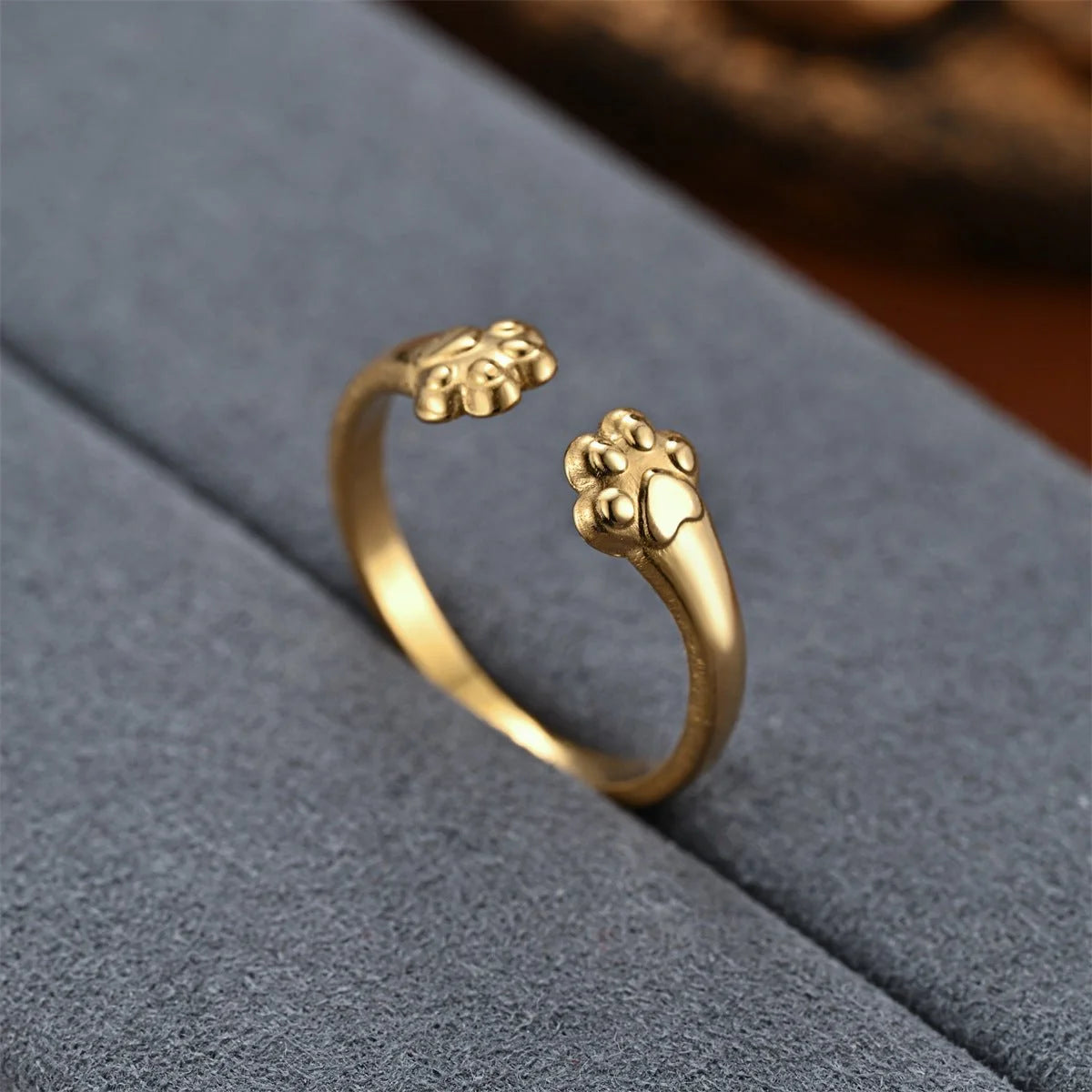 Cat Paw Ring - Sphere Standouts