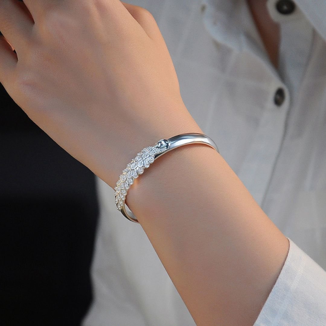Minimalist Cuff Bracelet 1+1 FREE - Sphere Standouts
