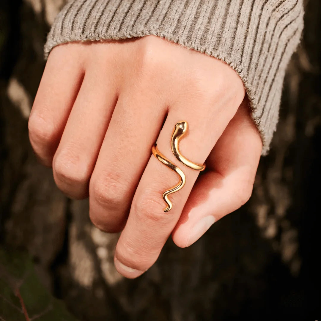Minimalist Snake Open Ring - Sphere Standouts