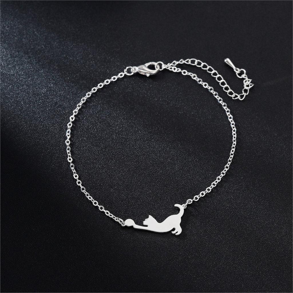 Playful Cat Stretch Bracelet