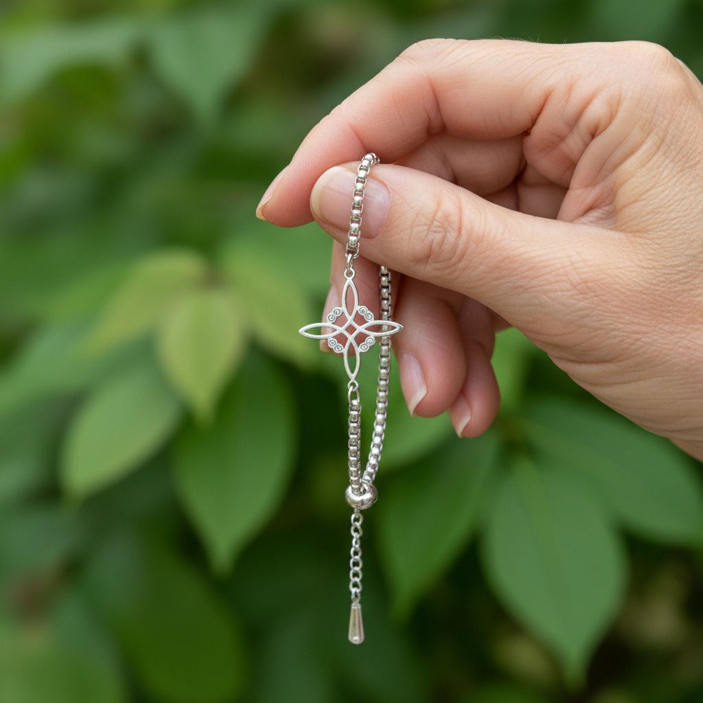 Witch Knot Protection Charm Bracelet - Sphere Standouts